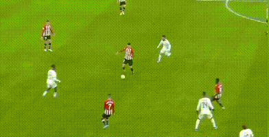 飞起来了！美国高中球员这波操作太秀了！